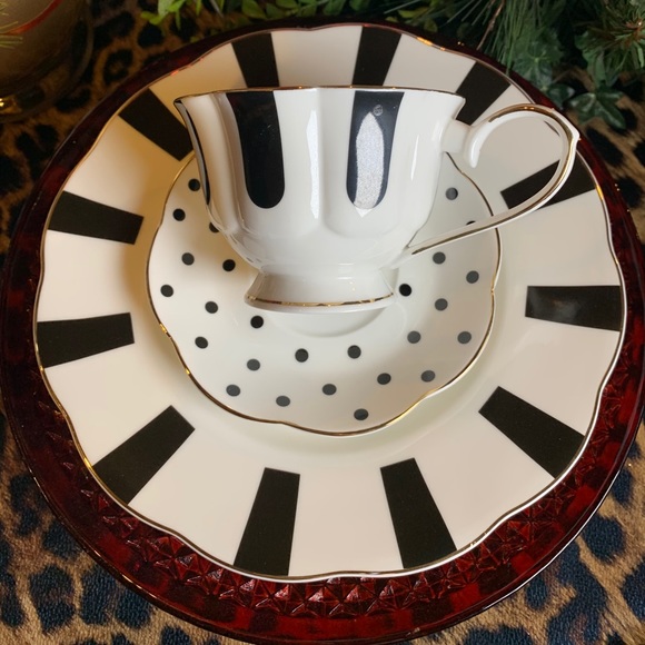 NIB 5 Pc Tea SET: Black & White Bone China - Picture 16 of 16